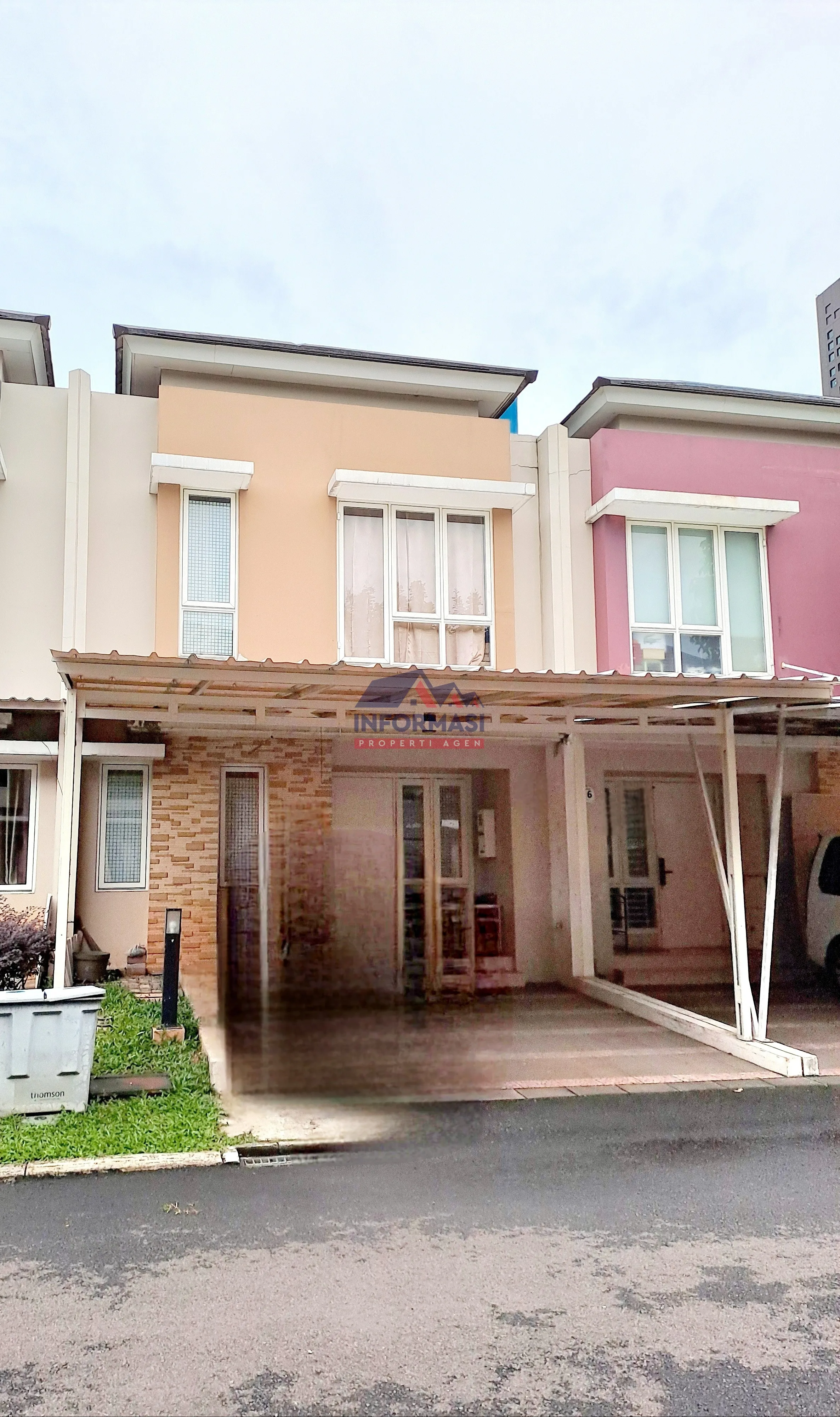 Rumah minimalis  2Lt  KT 3, KM 2
