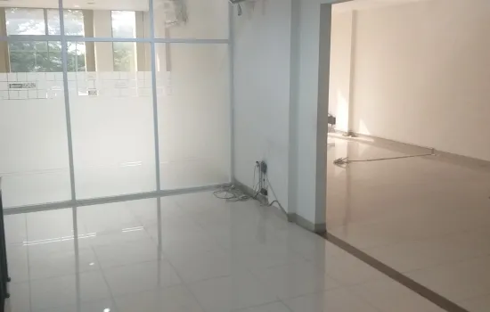 Disewakan Ruko Gandeng Strategis HadapJalan Utama Ciledug
