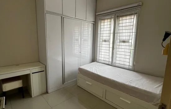 Rumah siap huni 3 kt 2 km semi furnished