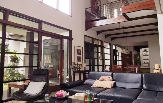 DIJUAL RUMAH ARSITEK BAGUS @ CILANDAK - Jakarta Selatan