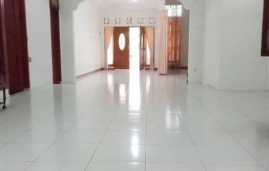 Rumah 2 Lantai 5KT 5KM di Banjar Wijaya