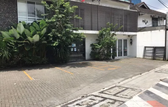 Rumah usaha, lokasi bagus Margonda