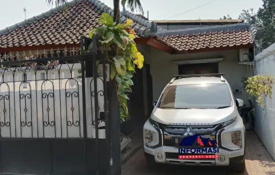 Dijual Rumah Rapi dan Strategis di Kelapa Dua