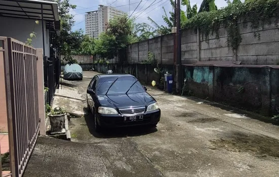 Rumah DIJUAL.Permata Srengseng tidak banjir