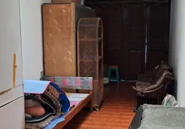 Rumah 2 lantai 4 kamar tidur
