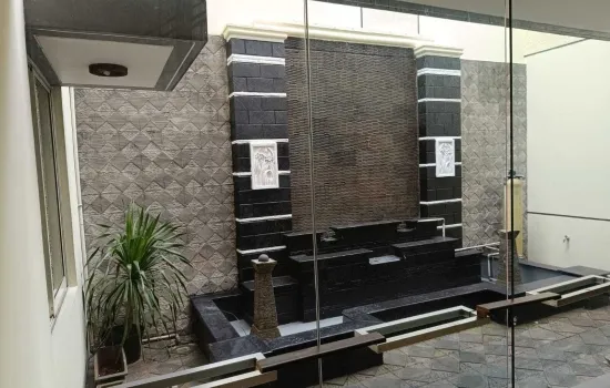 Rumah bagus  2lantai , siap huni kT4 , KM 3