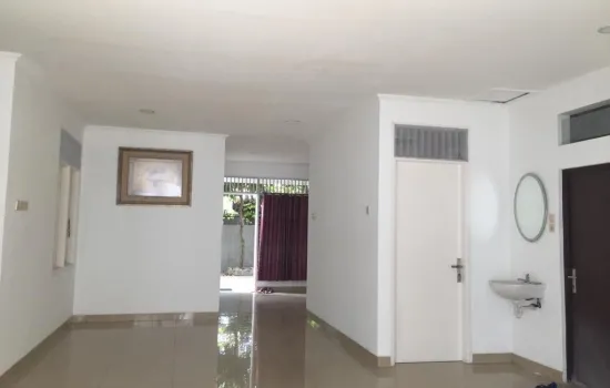 Rumah 1 lantai siap huni  rapi  3kt+1  2 kM +1