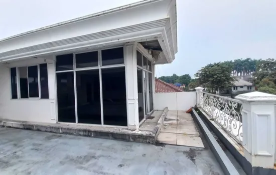 Dijual Rumah hitung tanah Flaminggo Bintaro