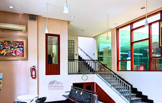 Disewakan gedung di puri indah