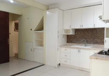 Rumah bagus  2lantai , siap huni kT4 , KM 3