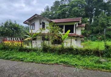 Dijual Cepat Villa Cisarua, Puncak Bogor. LT 2.100 m