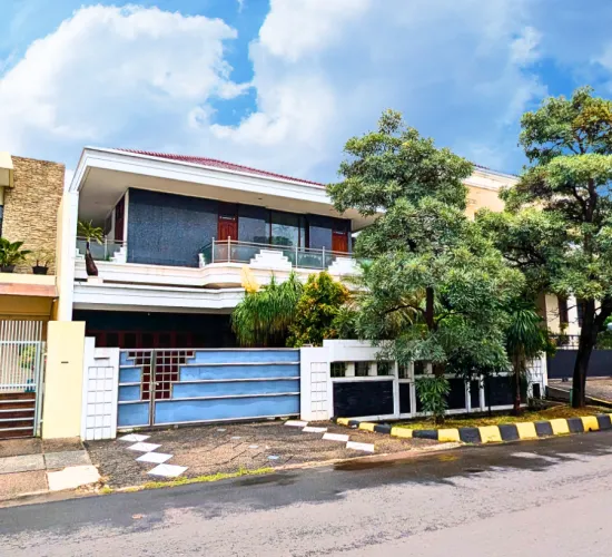 Disewakan rumah Bagus di Intercon Boulevard