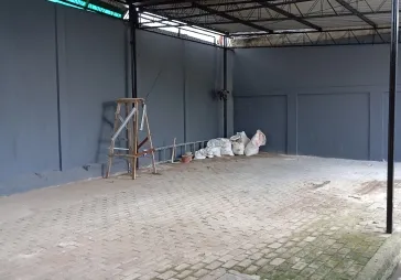 RUamh dg Lahan luas unt Kantor, Gudang dll @ Duri Kepa