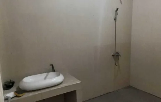 Dijual Rumah hitung tanah Flaminggo Bintaro