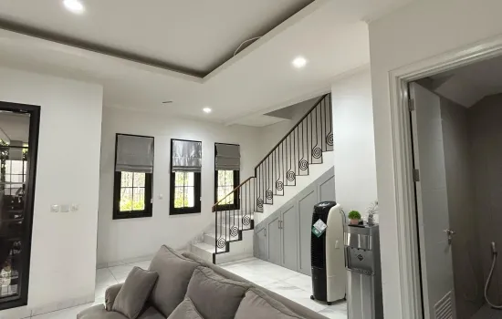 Rumah di alam sutera, tangerang