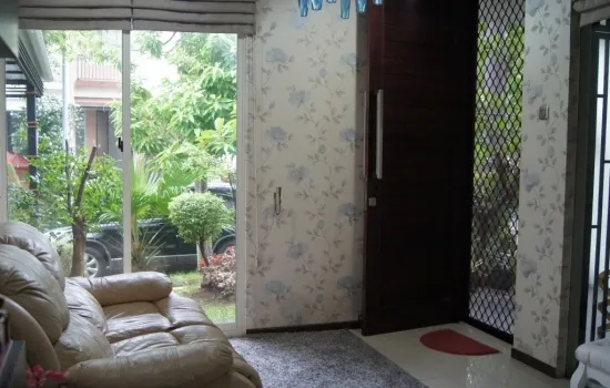 Rumah bagus  2lantai , siap huni kT4 , KM 3