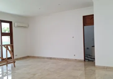 Rumah 2 lantai 4 kamar tidur