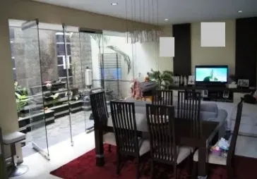 Rumah bagus  2lantai , siap huni kT4 , KM 3