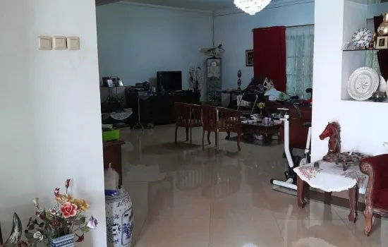 Rumah 1 lantai area Kebon Jeruk dekat pusat keramaian