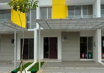 Rumah Baru PIK2, lokasi bagus dekat pintu toll