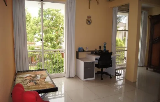 Rumah bagus  2lantai , siap huni kT4 , KM 3