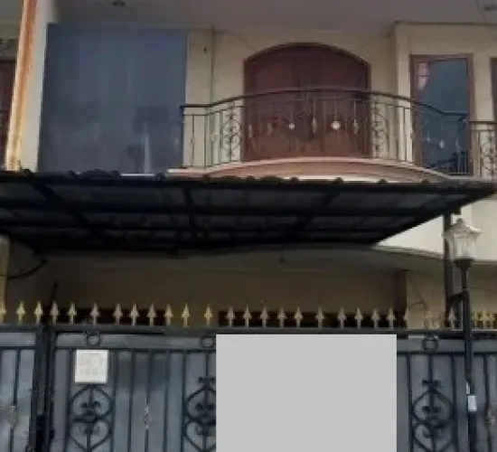 Dijual rumah tingkat taman ratu strategis