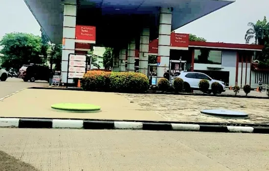 Dijual tanah masih ada spbu yg sewa di Daan Mogot