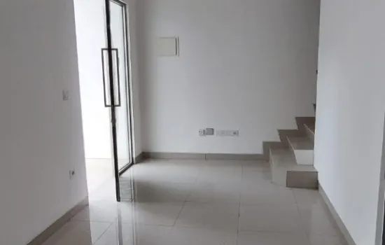 Rumah Baru PIK2, lokasi bagus dekat pintu toll