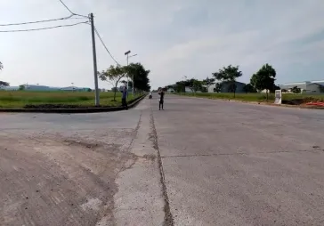 Laksana 1 Kavling hoek ada tanah lebih 3x62m free untuk gsb