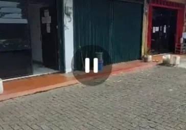Ruko gandeng strategis , 4 lantai , buat kos2 an kmr tidur 2