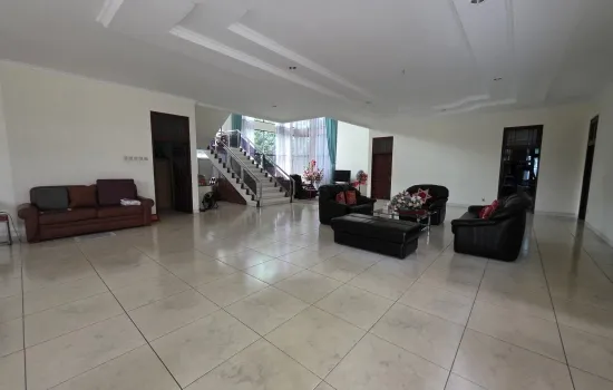 Intercon blok M row jln 15m  luas 1000 m² huk timur selatan