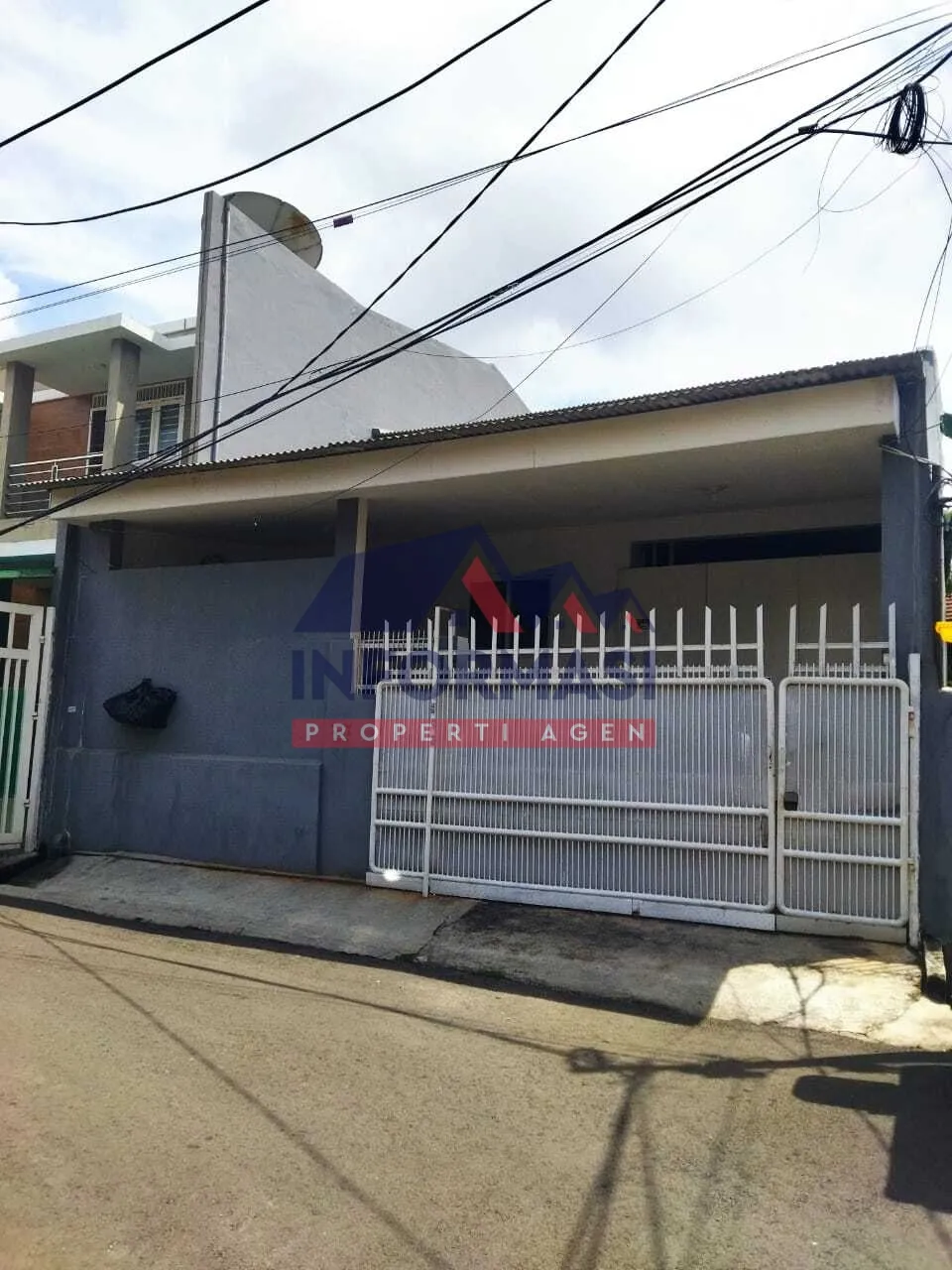 Rumah 2 lantai bojong indah