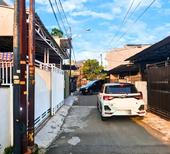 Rumah LT 90m2 lB 75 Lingkunan nyanan tidak banjir