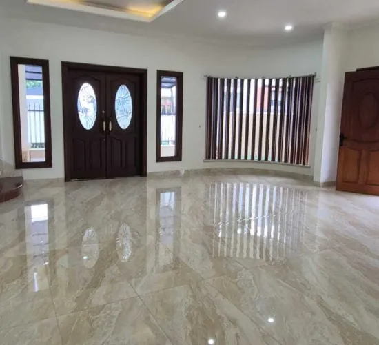 PURI INDAH blok K favourite dijual cepat