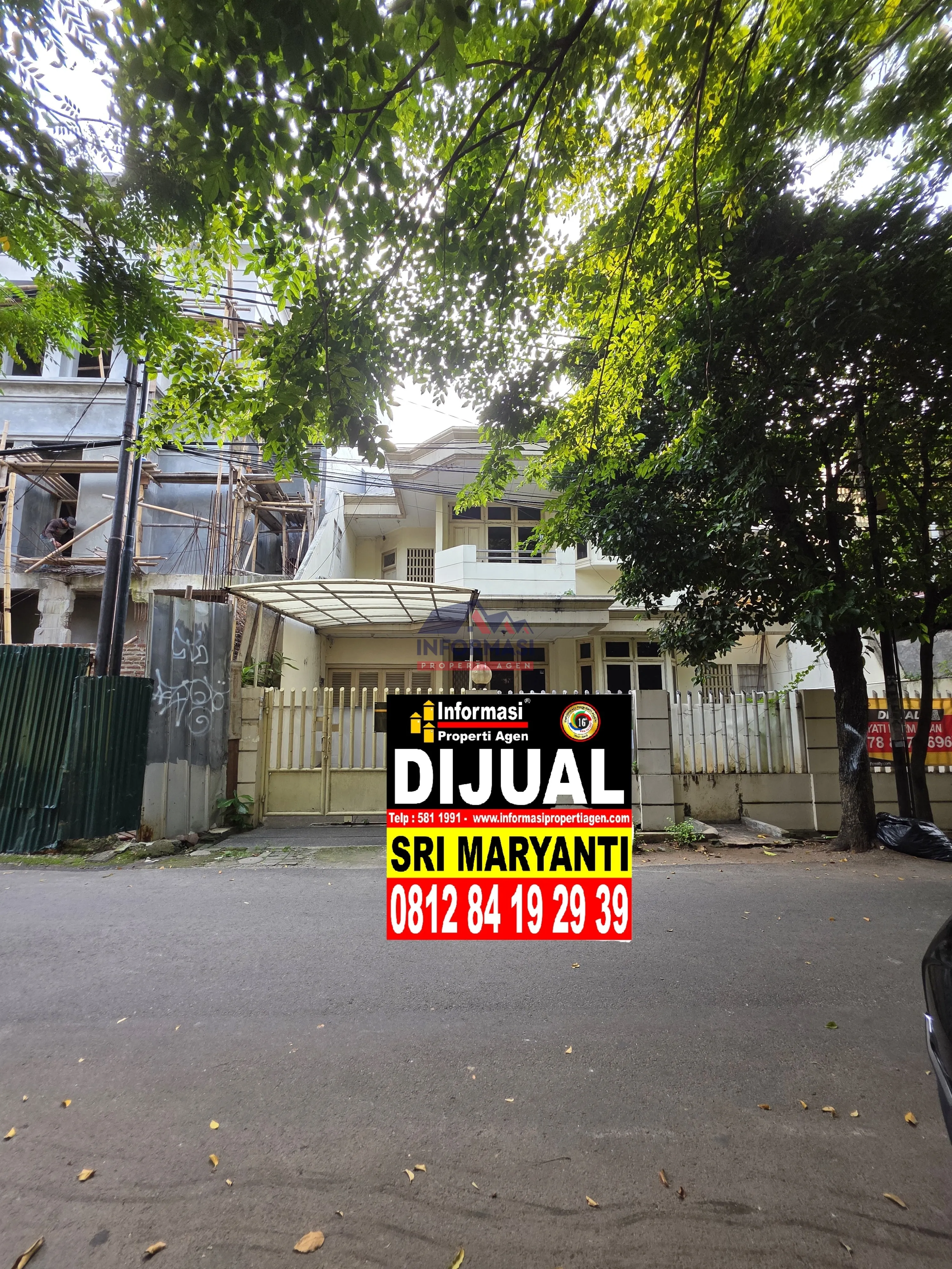 Rumah 2 LT  Jl Gelong Baru Barat Tomang luas 201 m²