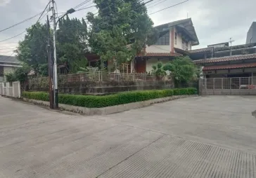 Sunrise Garden Jl Surya Widuri  luas tanah 536 m² selatan