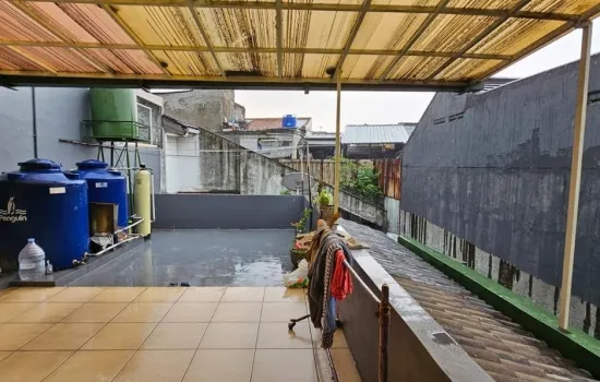dijual ruko cocok untuk tempat usaha/ kantor / kos-kosan