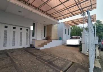 Rumah dalam.cluster cozy letak strategis