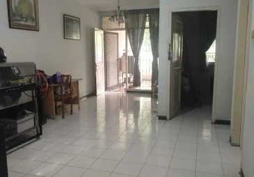 Rumah 2 lantai 3 kamar tidur rapi dan siap huni