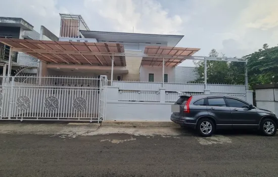 Rumah dalam.cluster cozy letak strategis