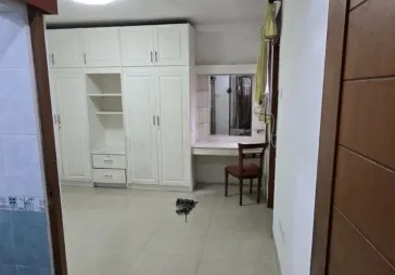 Rumah  1.5 Lt  Kt 3 1, Km 1 1  Puri Indah