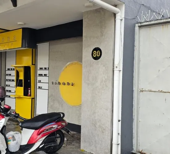 dijual ruko cocok untuk tempat usaha/ kantor / kos-kosan