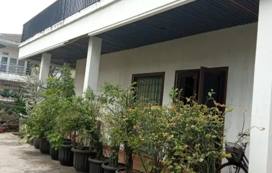 Rumah Intercon. Luas 322 m2. Lokasi favorite. 4Kt.