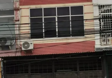 Ruko siap pakai taman ratu