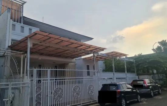 Rumah dalam.cluster cozy letak strategis
