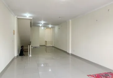 Ruko depan mall Ciledug.  4 lantai, 5mx15m.