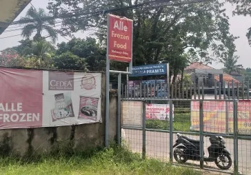Dijual rumah strategis hitung tanah Binong Karawaci