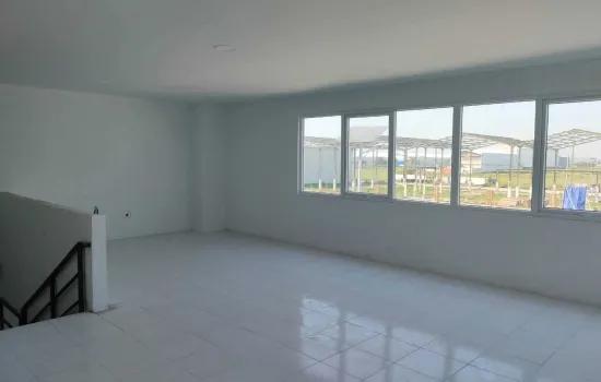 Komp Laksana Business Park tahap 1 blok L gandeng ls 525 m²