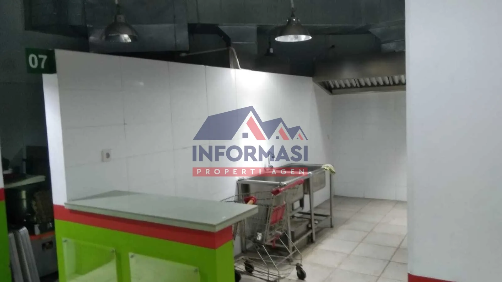 Thamrin residence , cocok utk invest . Co kitchen
