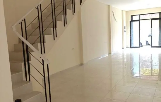 RUKO lokasi strategis Pinggir Jalan KEMANGGISAN